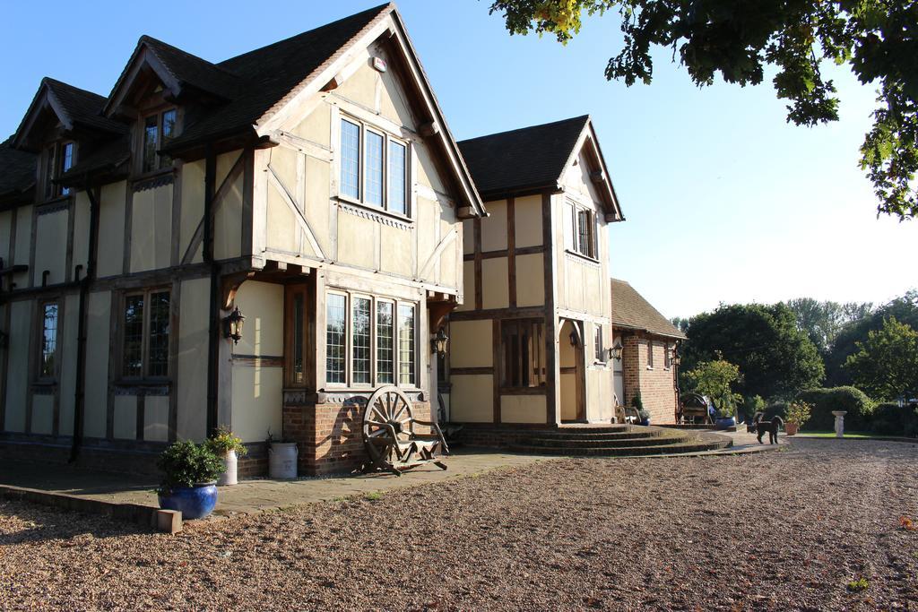Apartamento Oakwrights Terling Exterior foto