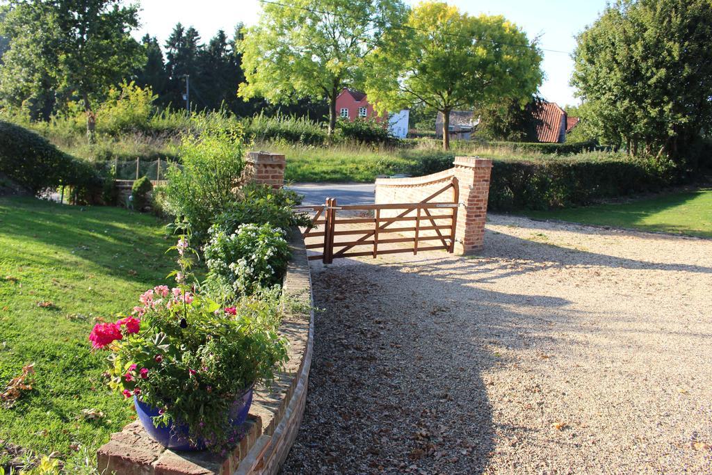 Apartamento Oakwrights Terling Exterior foto